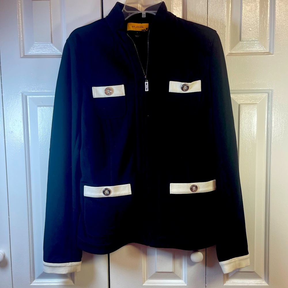 St. John black and white zip up blazer size 8 Elegance Modern Jacket B13‎
